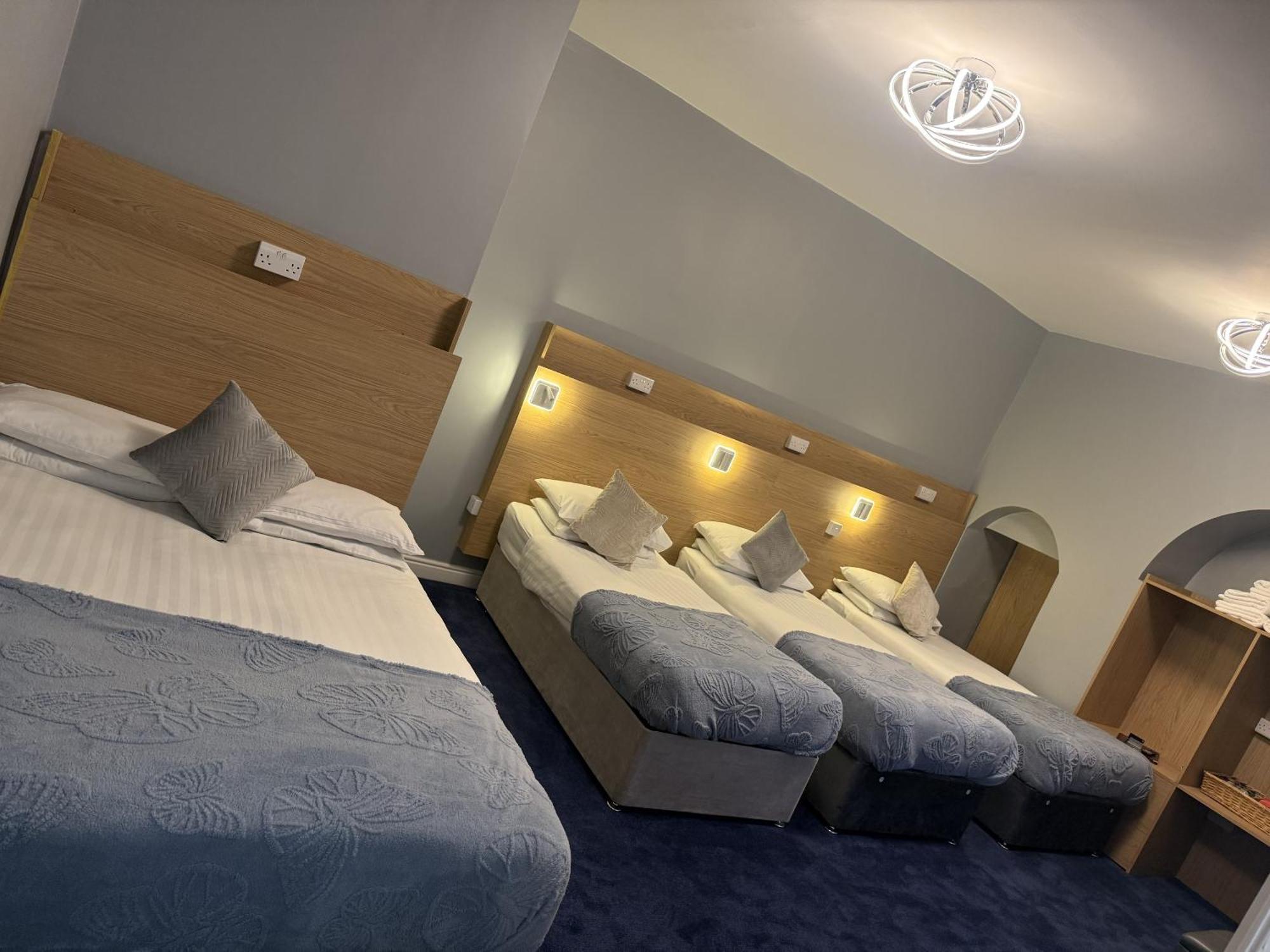 Diamonds Guest house 3*